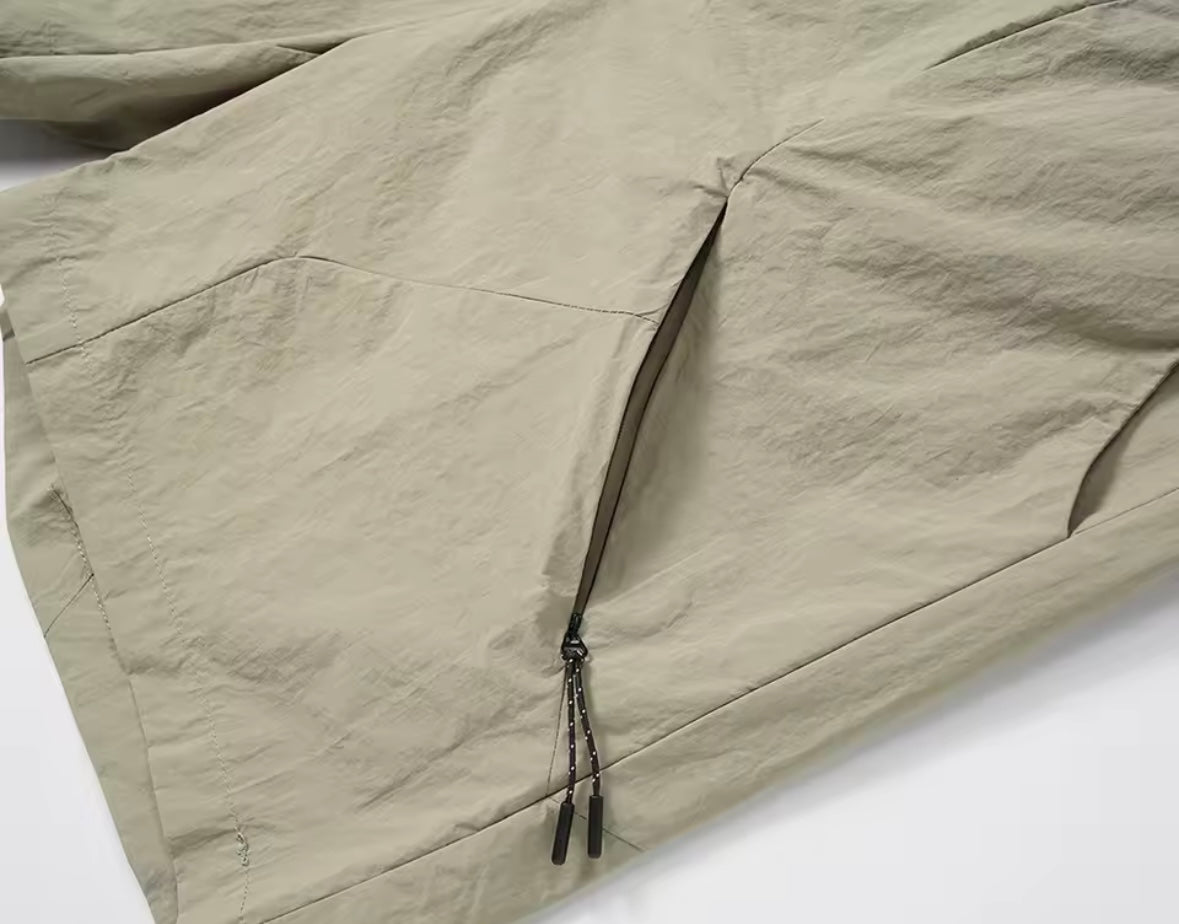 *Evolve shorts Black/Beige