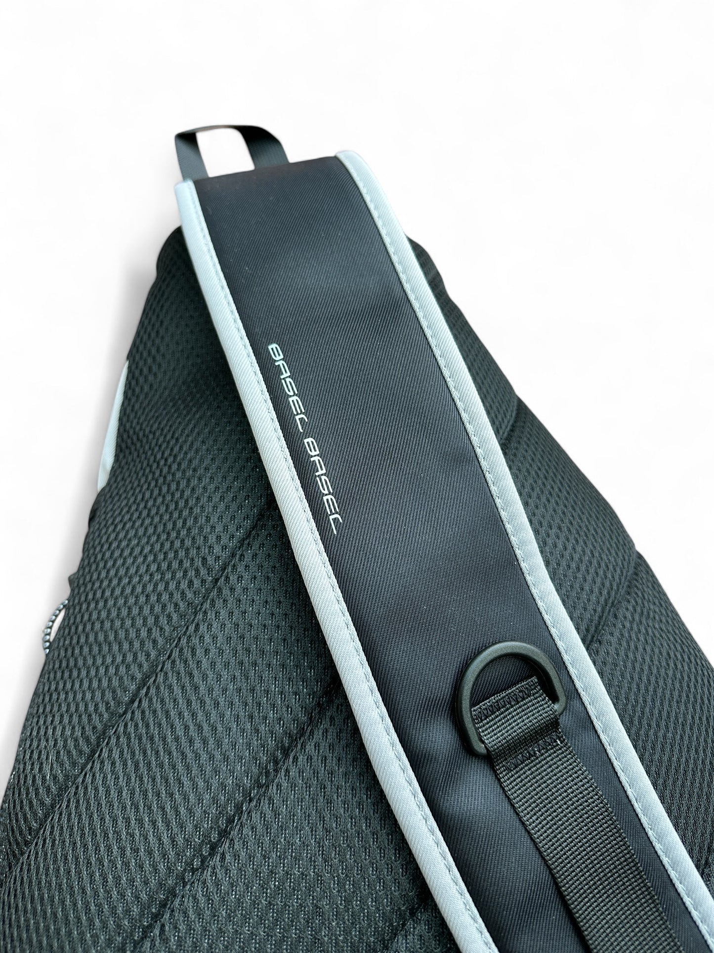 *Discq sling backpack 25L