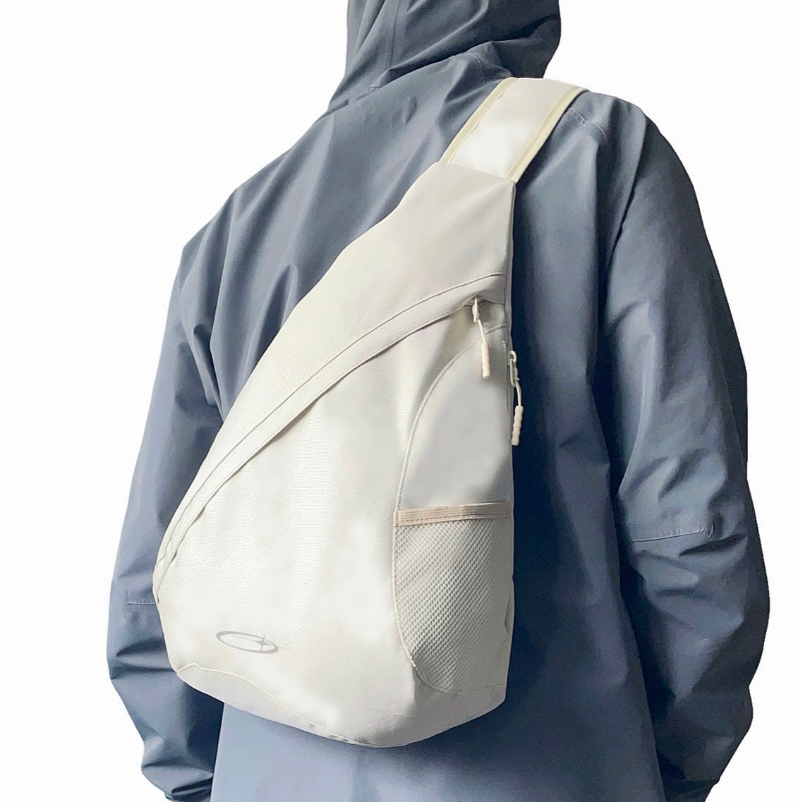 *New design waterproof 25L sling backpack
