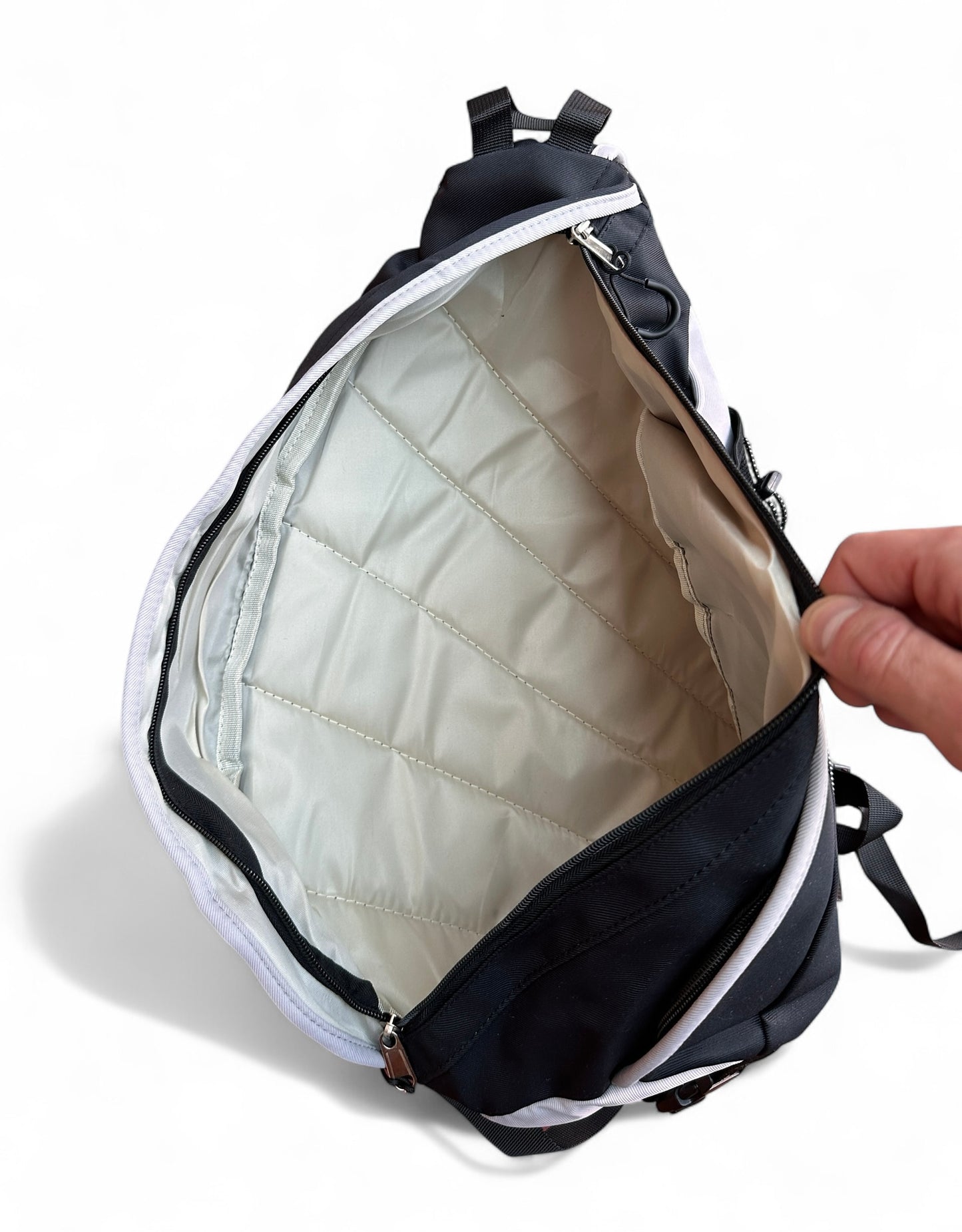 *Discq sling backpack 25L